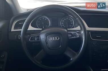 Седан Audi A4 2011 в 