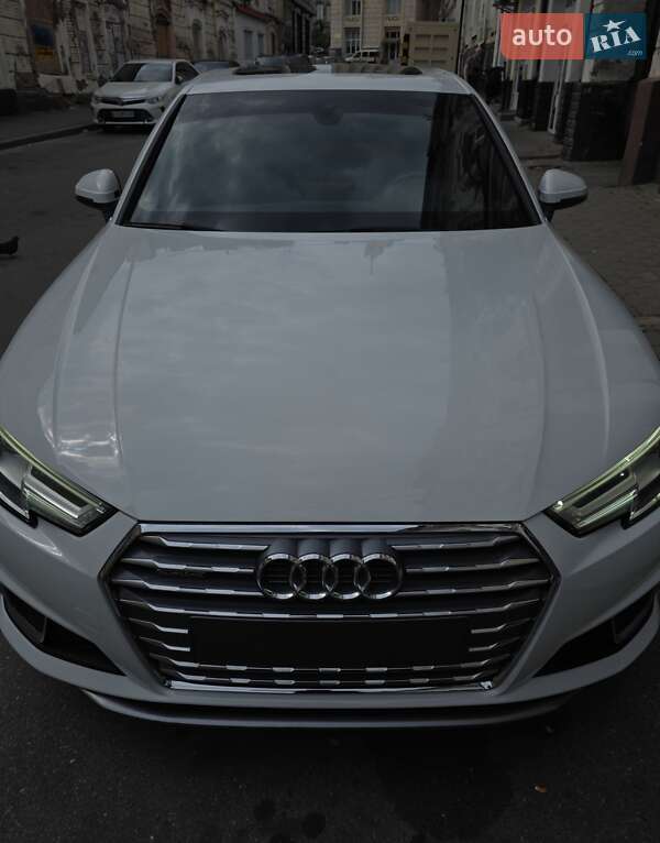 Седан Audi A4 2019 в Харкові