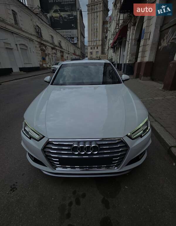 Седан Audi A4 2019 в Харкові