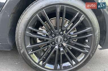 Седан Audi A4 2019 в 