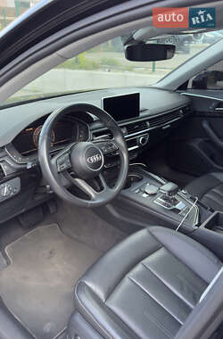 Седан Audi A4 2019 в 