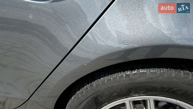 Седан Audi A4 2013 в Львові