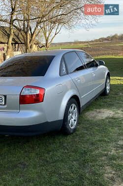 Седан Audi A4 2002 в 