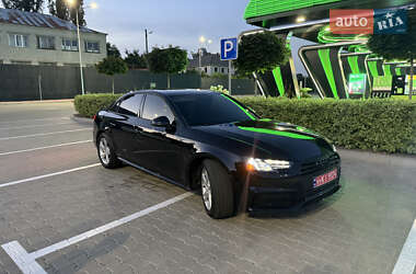 Седан Audi A4 2018 в 