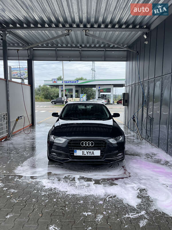 Audi A4 2014