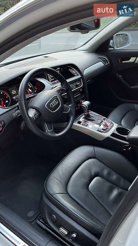 Седан Audi A4 2014 в Полтаве