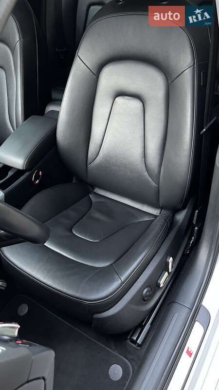 Седан Audi A4 2014 в Полтаве