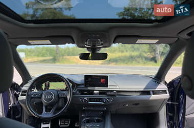 Седан Audi A4 2019 в 