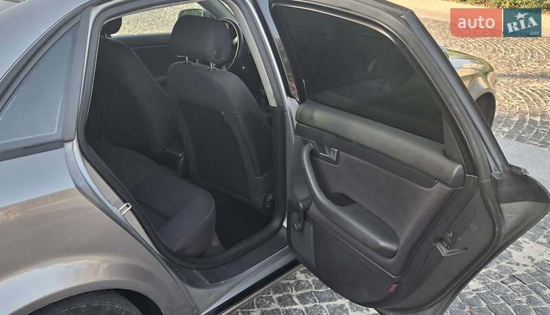 Седан Audi A4 2002 в Днепре