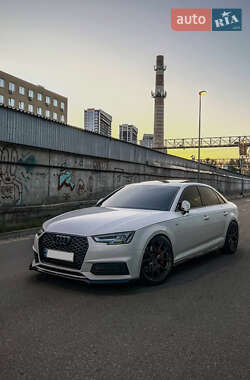 Седан Audi A4 2015 в Києві