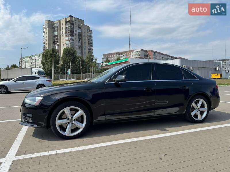 Седан Audi A4 2012 в Сумах