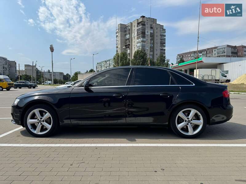 Седан Audi A4 2012 в Сумах