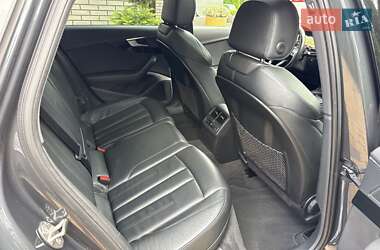 Седан Audi A4 2016 в 