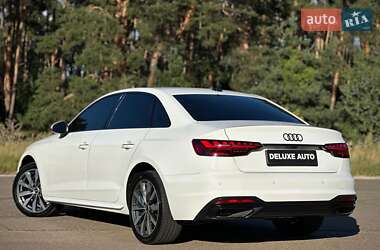 Седан Audi A4 2021 в 