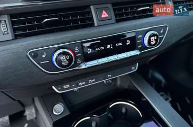 Седан Audi A4 2021 в 