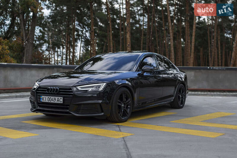 Седан Audi A4 2016 в 