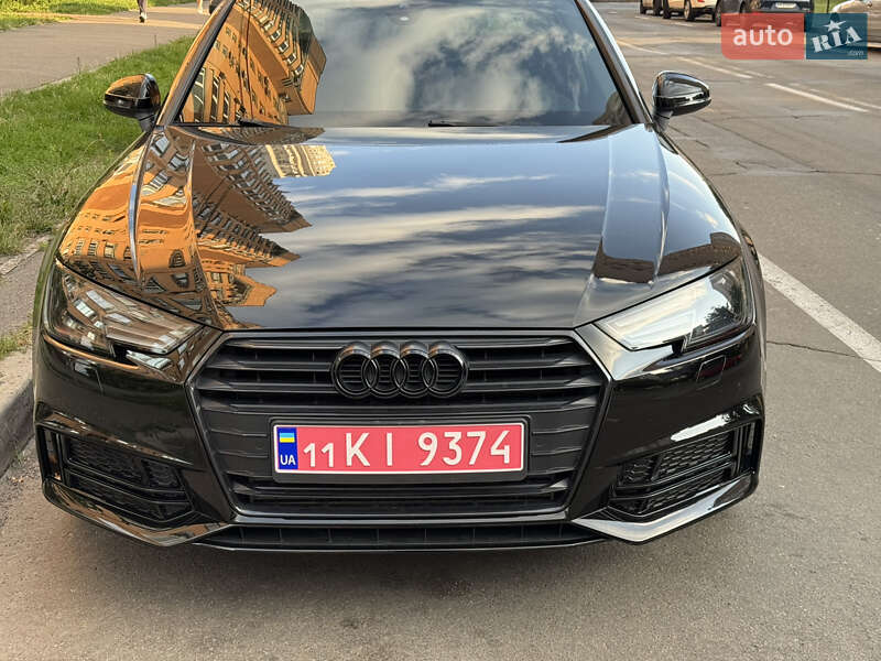 Седан Audi A4 2018 в Киеве
