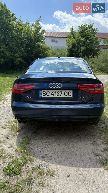 Седан Audi A4 2012 в Львове