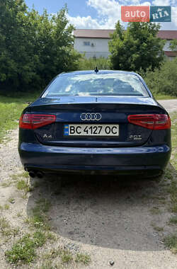 Седан Audi A4 2012 в 