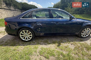 Седан Audi A4 2012 в 