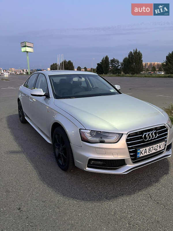 Седан Audi A4 2014 в Киеве