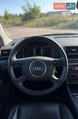 Универсал Audi A4 2004 в 