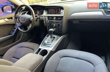 Седан Audi A4 2012 в 
