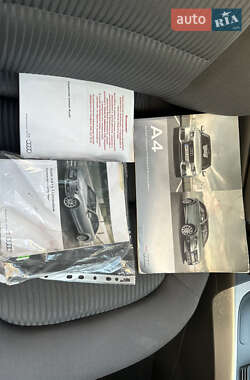Седан Audi A4 2012 в 