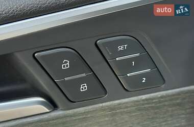 Седан Audi A4 2017 в 