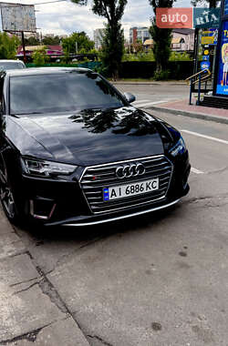 Седан Audi A4 2016 в 