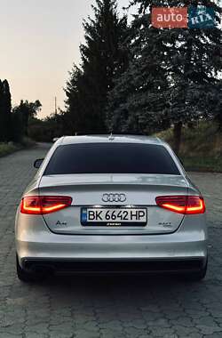 Седан Audi A4 2014 в 