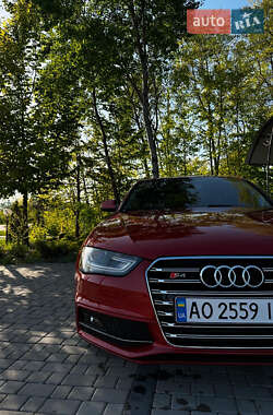 Седан Audi A4 2014 в 
