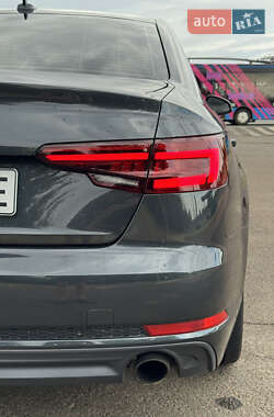 Седан Audi A4 2017 в 