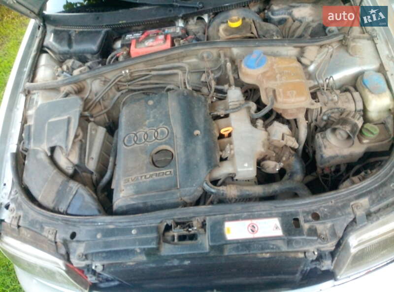 Седан Audi A4 1998 в Ярмолинцах