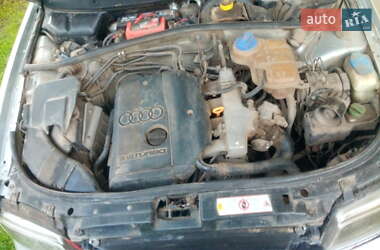 Седан Audi A4 1998 в 
