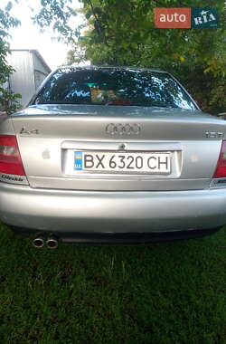 Седан Audi A4 1998 в 