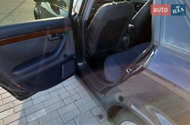 Седан Audi A4 2001 в 