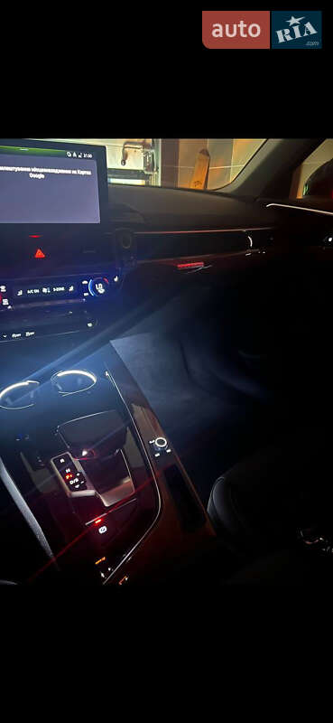 Седан Audi A4 2023 в Львове