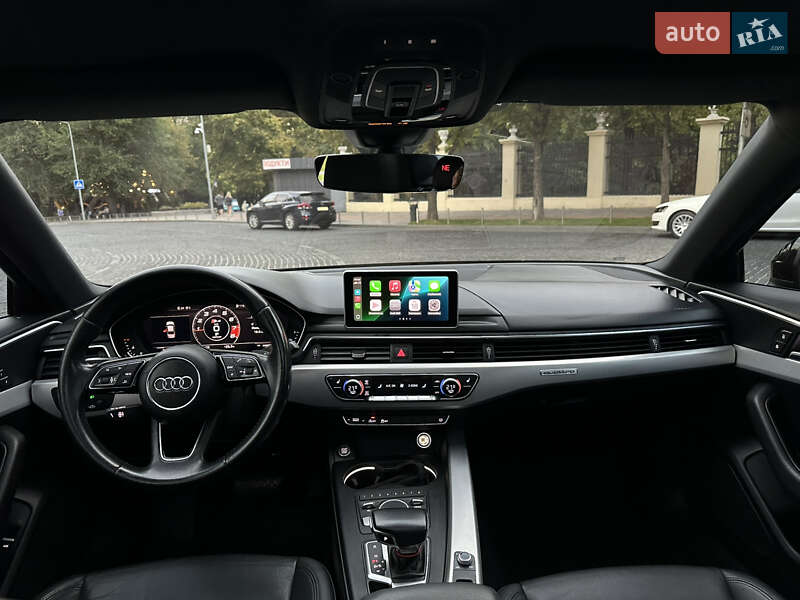 Седан Audi A4 2016 в Днепре