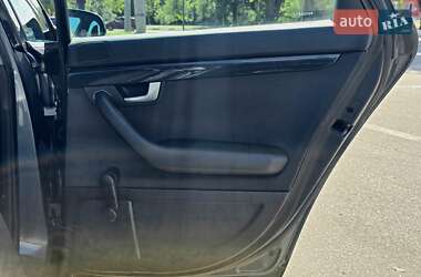 Седан Audi A4 2001 в 