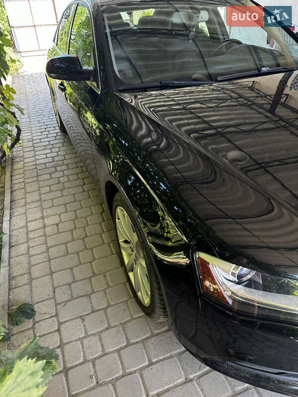 Седан Audi A4 2013 в Полтаве