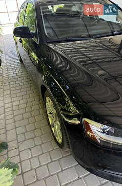 Седан Audi A4 2013 в 
