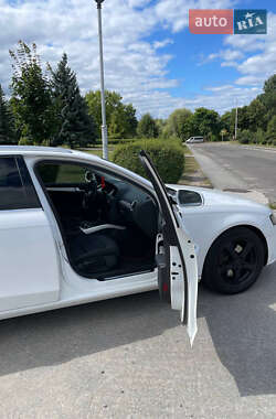 Универсал Audi A4 2010 в 