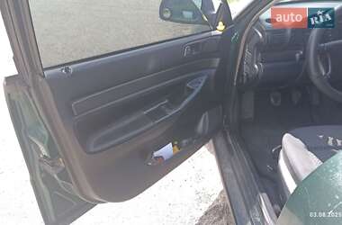 Седан Audi A4 1997 в 