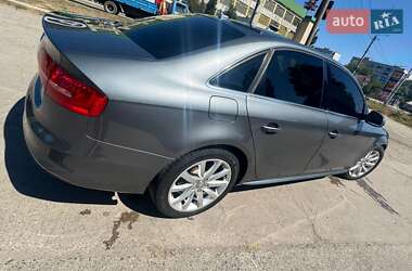 Седан Audi A4 2013 в 