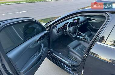 Седан Audi A4 2019 в 