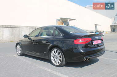 Седан Audi A4 2013 в 