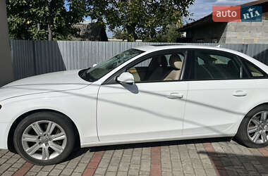 Седан Audi A4 2010 в 