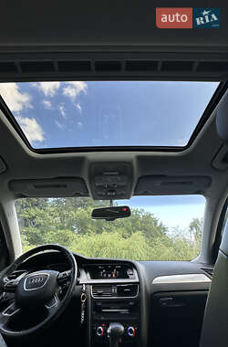 Седан Audi A4 2012 в 