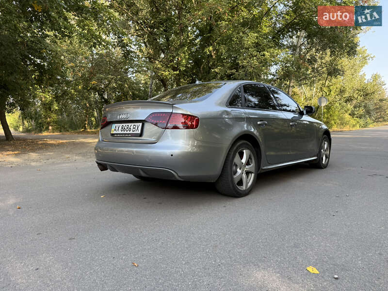 Седан Audi A4 2011 в Днепре
